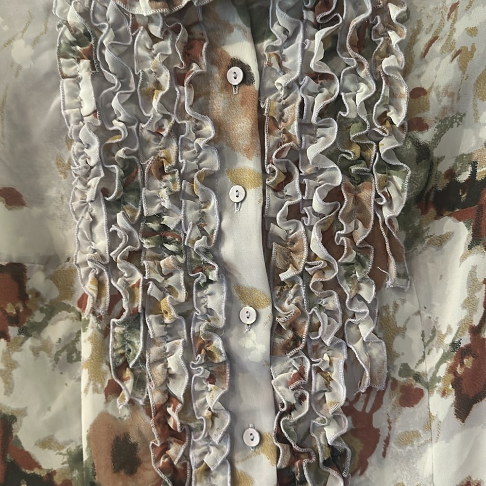 Violet & Claire Floral Ruffle Blouse - Multicolor - Picture 3 of 5